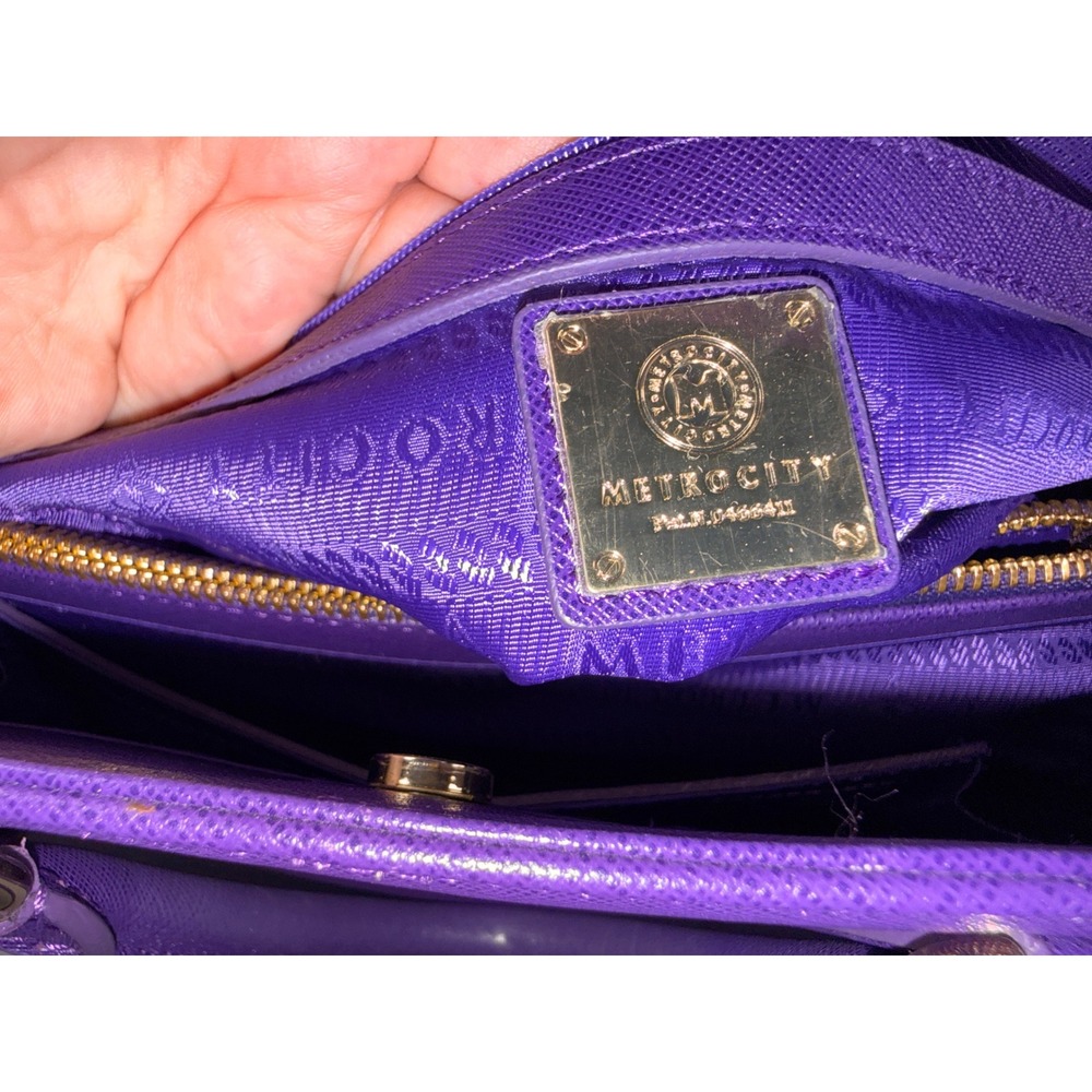 Metrocity Purple Saffiano Leather Satchel Handbag Gold Hardware Crossbody Bag - Picture 3 of 10